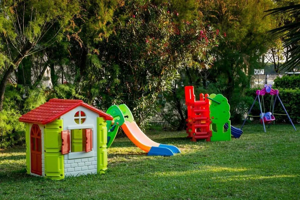 Feriendorf Le Tamerici Mobilehome Asinara Fuer 5 Personen Marina di Cecina 0*,