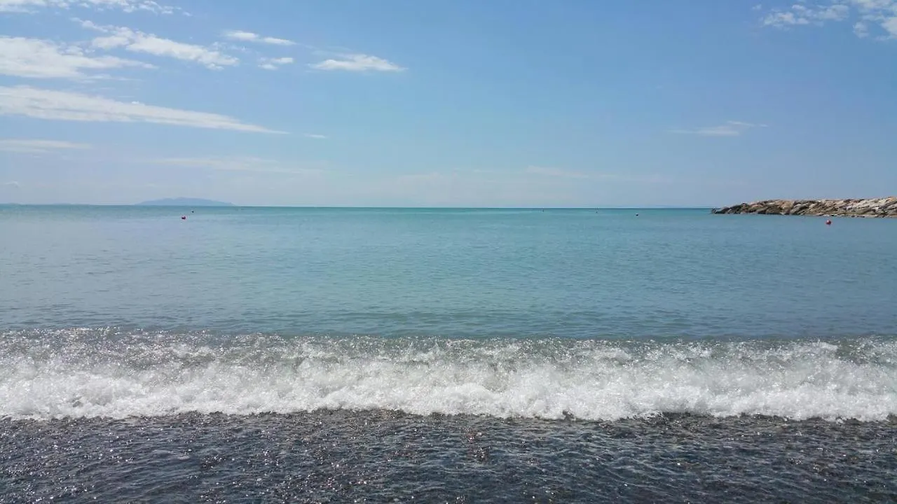 Holiday home Feriendorf Le Tamerici Mobilehome Asinara Fuer 5 Personen Marina di Cecina Italy