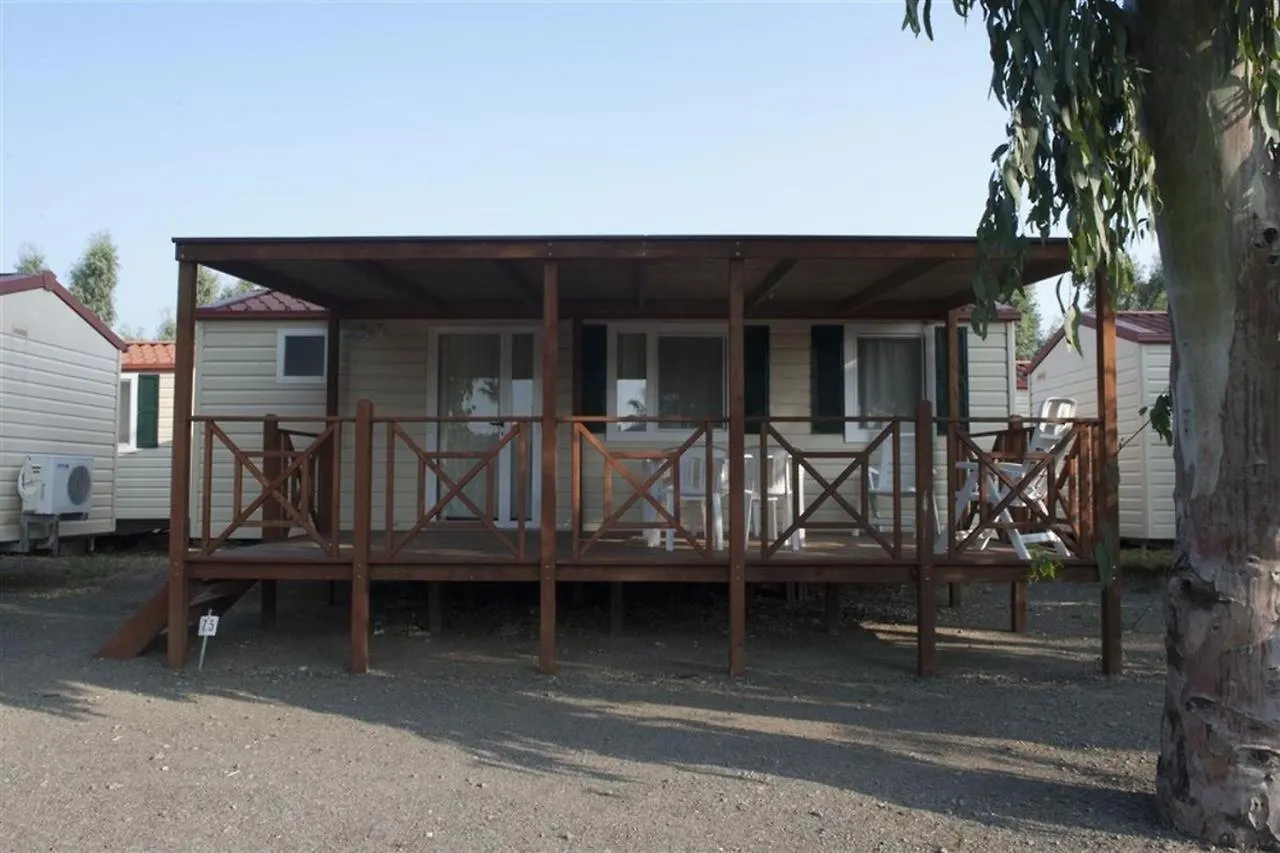 Feriendorf Le Tamerici Mobilehome Asinara Fuer 5 Personen Marina di Cecina Italy